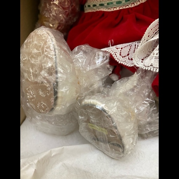 682 Princess House “CHRISTINA” Porcelain Collector Doll NRFB NIB - Picture 5 of 8